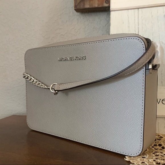 Last one ‼️New MK Jet Set Crossbody - Picture 2 of 5